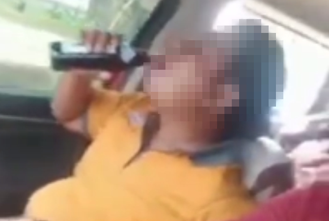 TANGKAPAN LAYAR: Oknum Kepala Desa Saban Gubug Diduga Tenggak Miras. (ISTIMEWA/RADAR KUDUS)