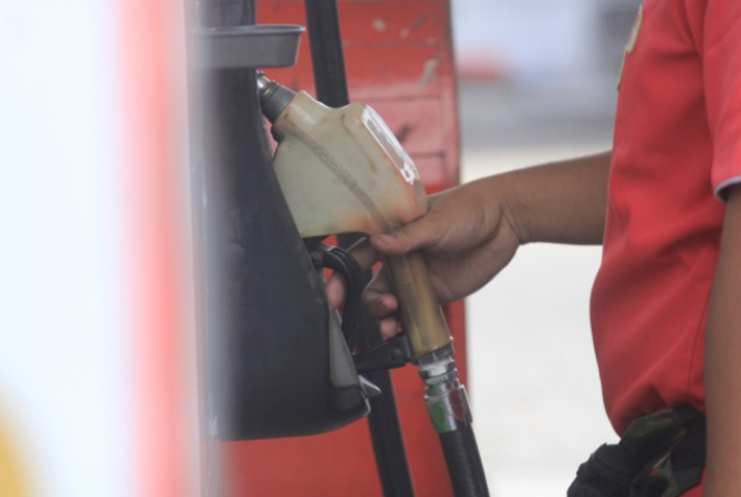 Illustrasi pengisian BBM. (JAWAPOS.COM)