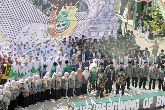 MERIAH: SMA NU Al Ma
