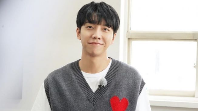 KASUS LEE SEUNG GI: Fakta dan kronologi kasus Lee Seung Gi vs CEO Hook Entertainment. (suara.com)
