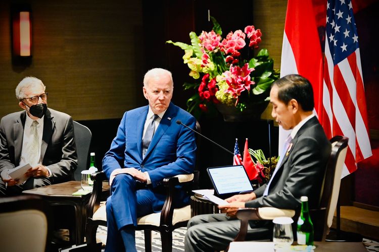 Suasana pertemuan bilateral antara Presiden Joko Widodo dan Presiden Amerika Serikat Joe Biden di Bali, Senin (14/11/2022). Presiden AS Joe Biden dan para pemimpin negara sekutu utama AS disebut mengadakan pertemuan darurat pada Rabu (16/11/2022) di Bali,