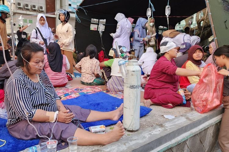 RSUD Sayang Cianjur, Jawa Barat overload pasca gempa. (Kompas.com)