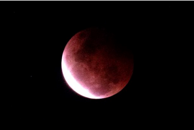 Illustrasi Gerhana Bulan Total. (ISTIMEWA/RADAR KUDUS)