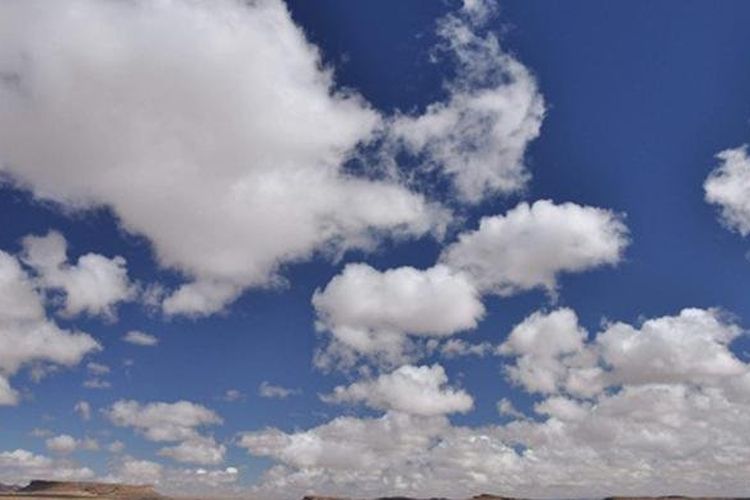 CUACA KUDUS: Cuaca Kabupaten Kudus hari ini, Jumat (25/11) diprediksi berawan hingga terjadi hujan ringan. (ayosemarang.com)