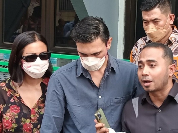 Jessica Iskandar Nangis Lagi di Pengadilan. (Detik.com)