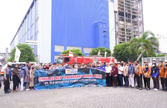 SUKSES: PT PLN Nusantara Power Unit Bisnis Jasa Operasi dan Maintenance (UBJOM) PLTU Rembang bekerjasama dengan BPBD Kabupaten Rembang, BMKG Stasiun Geofisika Banjarnegara, serta Puskesmas Sluke menggelar simulasi penerapan rencana kontijensi (Business Co