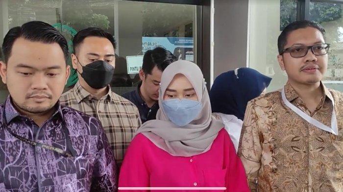 Putra Siregai digugat cerai istri septia yetri opani