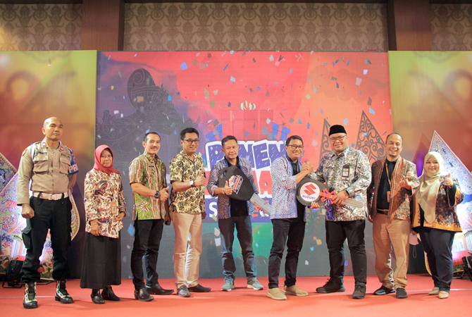 BERKAH: Wabup Rembang Mochamad Hanies Cholil Barro