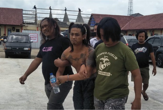 DIBEKUK: Polisi berhasil membekuk pelaku pembunuhan wanita di salah satu hotel di Tunjungan, Blora pada Rabu (18/1). (ISTIMEWA)