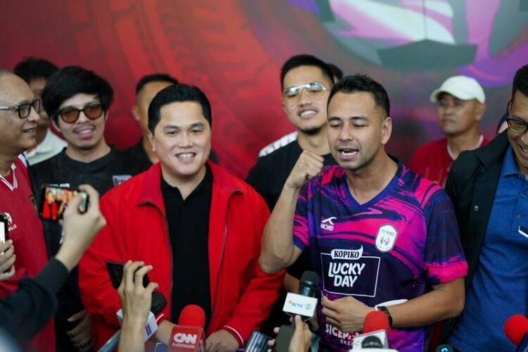 Raffi Ahmad menyatakan dukungannya untuk Erick Thohir yang menjadi calon ketua umum PSSI.
