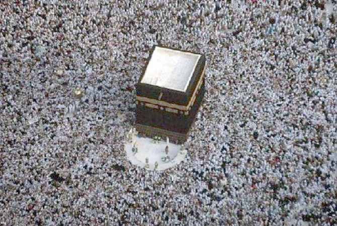 Kabah di Kota Suci Makkah Arab Saudi - Kerajaan Arab Saudi membuat kebijakan untuk mencabut pembatasan jemaah Haji di tahun 2023. (FB/Makkah)
