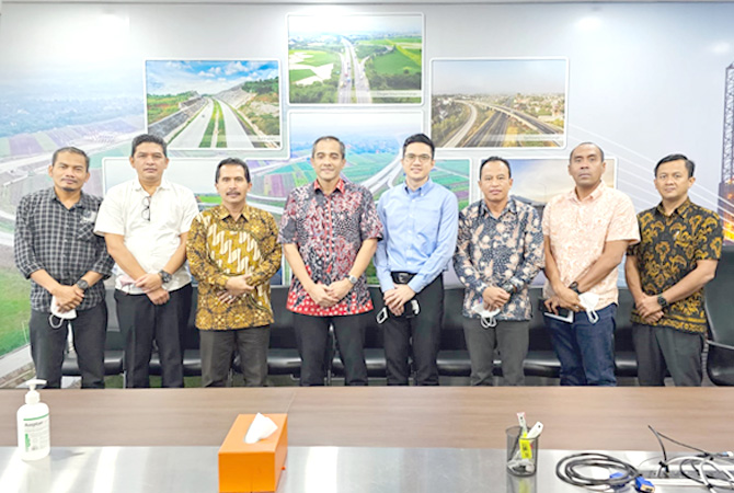 LOBI: Rombongan Pemerintah Kabupaten Jepara bertemu dengan investor yang minat dengan rencana pembangunan tol di Jepara belum lama ini. (DPMPTSP JEPARA FOR JAWA POS RADAR KUDUS)