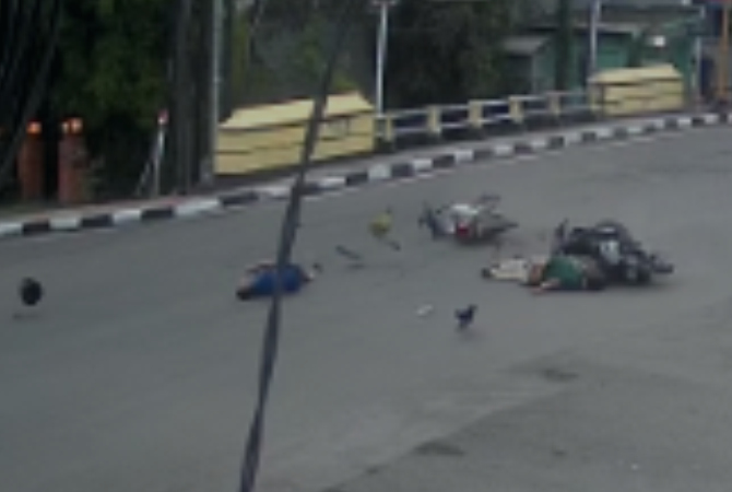 KECELAKAAN: Kecelakaan lalu lintas melibatkan dua sepeda motor terjadi di Jalan Pemuda Simpang Empat Grojogan pada Kamis (11/5) sekitar pukul 06.00 WIB. (ISTIMEWA)