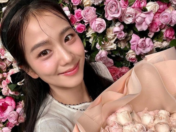 Jisoo Blackpink absen konser di Osaka, Jepang dikarenakan terkena Covid-19. (FOTO: Instagram/@sooyaaa__).