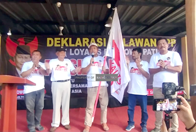 DUKUNGAN: Loyalis Prabowo Pati (LPP) mendeklarasikan dukungan pemenangan capres Prabowo Subianto pada Sabtu (9/6) lalu. (ULIL ALBAB/RADAR KUDUS)