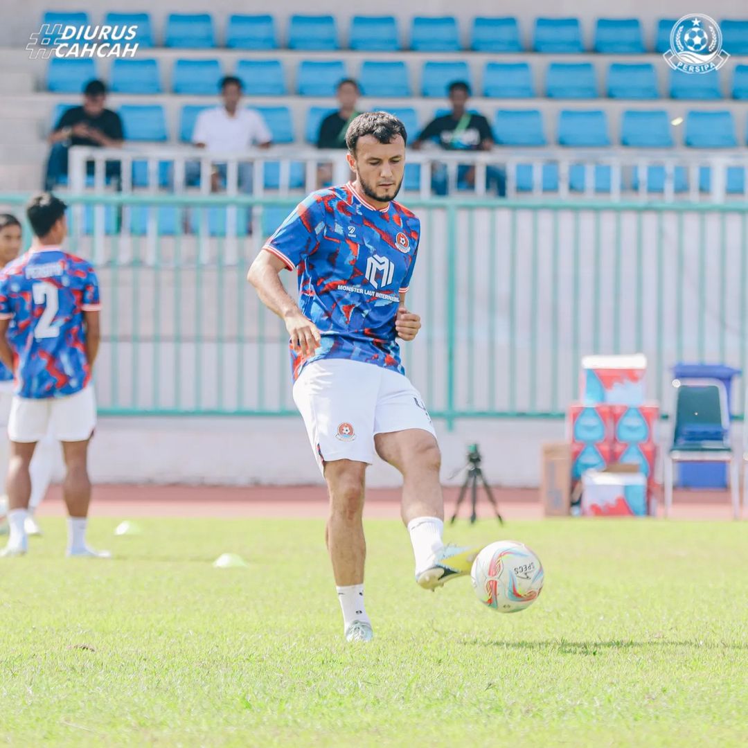 Striker Persipa Pati Shavkati Hotam menjadi tumpuan di lini depan. (PERSIPA PATI UNTUK RADAR KUDUS)