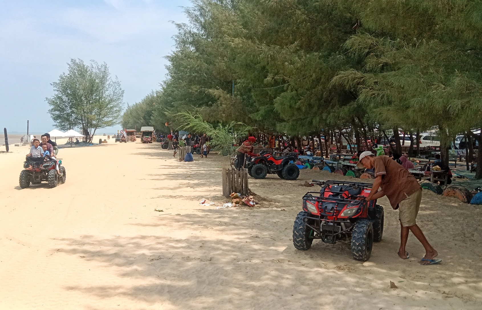 Pantai Karangjahe, Destinasi Wisata yang Dapat Penghargaan dari Pemprov Jateng. (VACHRI RINALDY L/RADAR KUDUS)