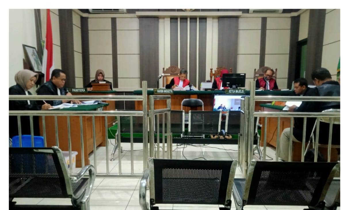 PERSIDANGAN: Pengadilan Negeri Pati melangsungkan sidang secara online kasus korupsi Bumdesma Pati beberapa waktu lalu.