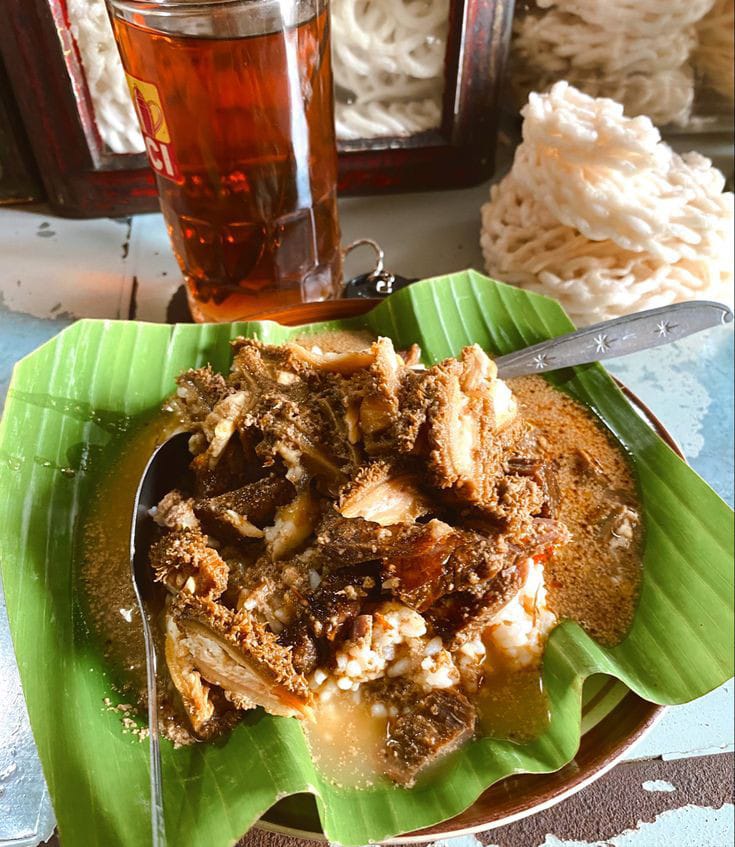 KHAS PATI: Nasi gandul.