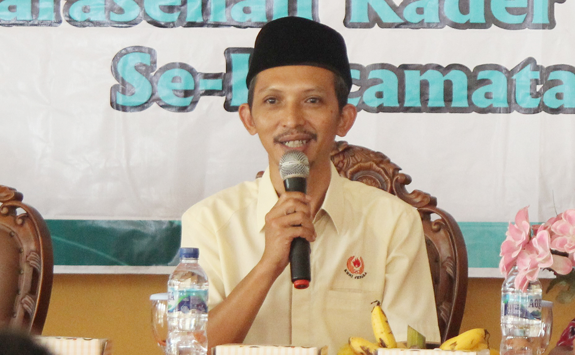 DIISUKAN MAJU: Ketua KONI Jepara Syamsul Anwar mengisi materi dalam kegiatan KONI belum lama ini.