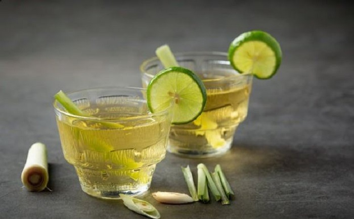 Wedang serai jeruk nipis, salah satu minuman tradisional yang bisa hangatkan tubuh.