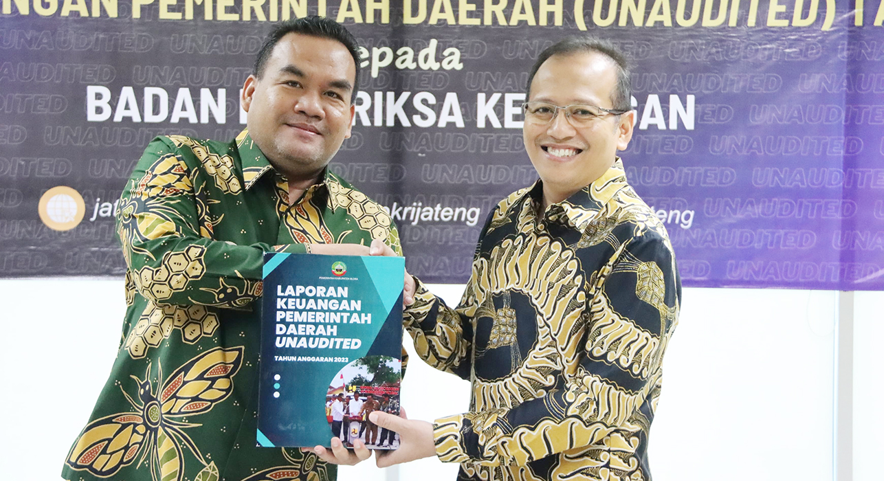 HADIR UNDANGAN: Bupati Blora Arief Rohman mendujung serangkaian pemeriksaan terperinci oleh BPK.