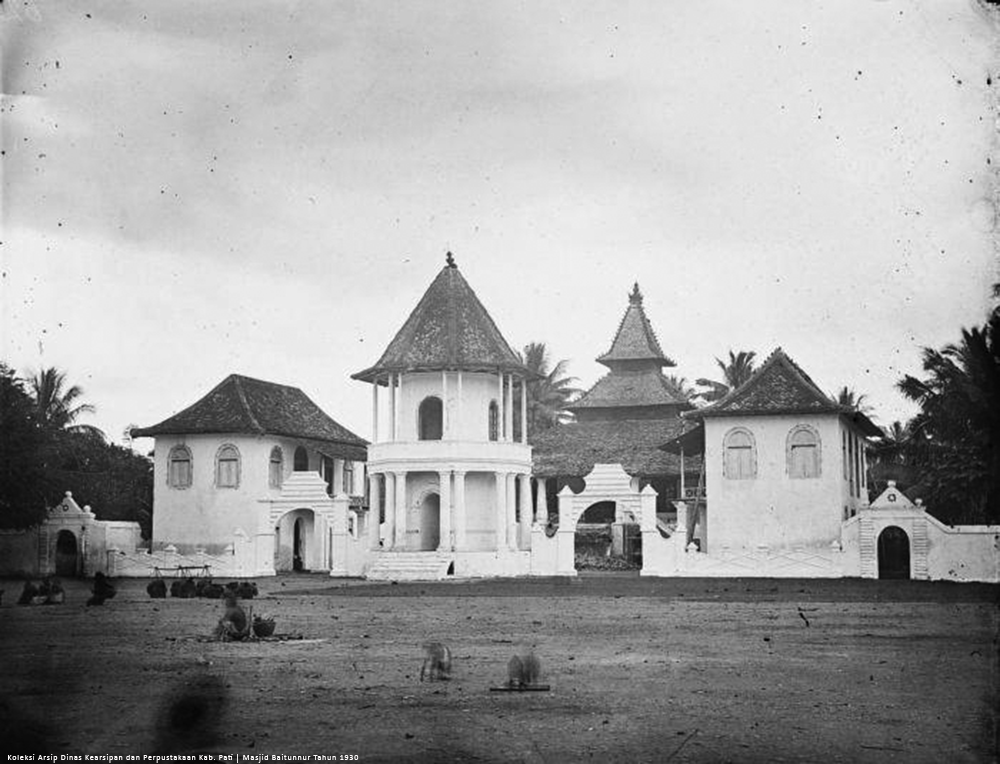 KUNO : Masjid Agung Pati tempol dulu memiliki desain arsitektur yang unik. (KOLEKSI DINAS ARPUS PATI)