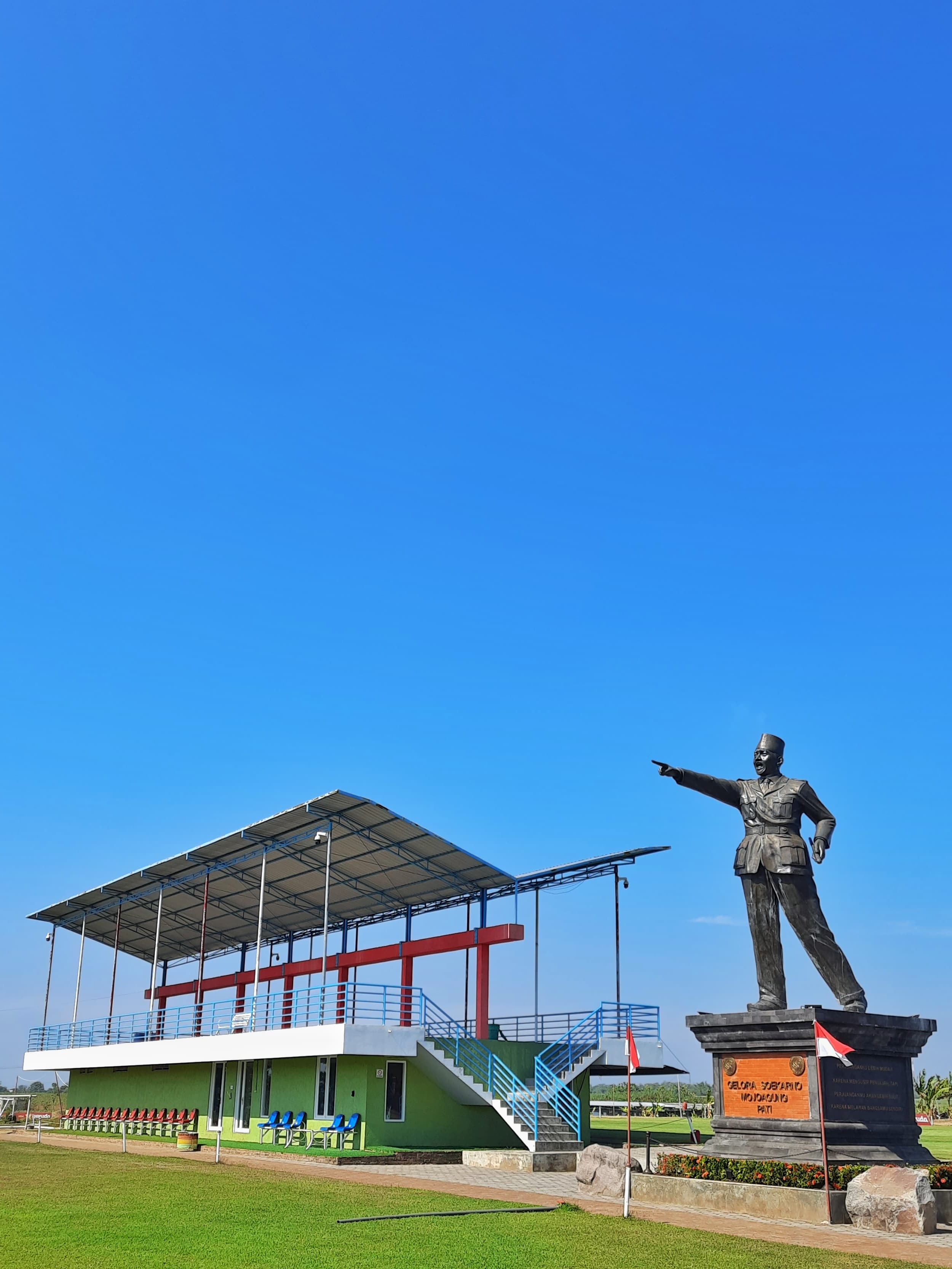 REPRESENTATIF: Training ground Gelora Soekarno di Desa Mojoagung, Kecamatan Trangkil, menjadi alternatif laga babak 32 besar Liga 3 Nasional. (ACHMAD ULIL ALBAB/RADAR KUDUS)