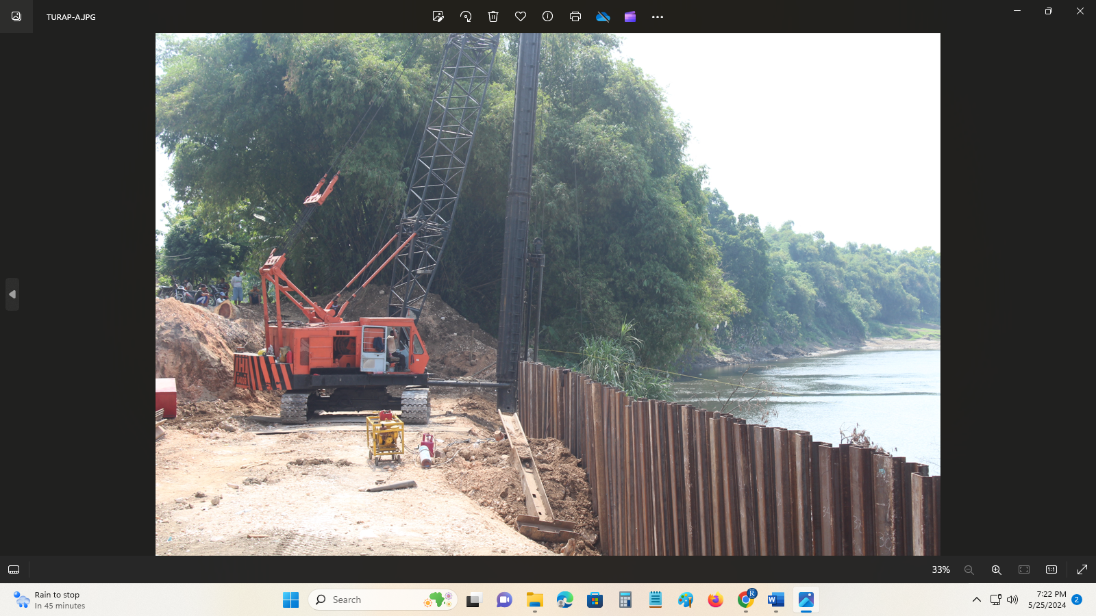 DIKEBUT: Proyek penanganan longsor di Desa Gadon, Kecamatan Cepu dikebut bulan ini.  (ARIF FAKHRIAN KHALIM/RADAR KUDUS)