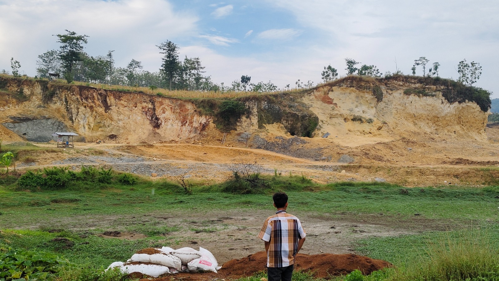 TAMBANG: Lokasi galian C yang ada di Kabupaten Grobogan. (SIROJUL MUNIR/RADARPATI)