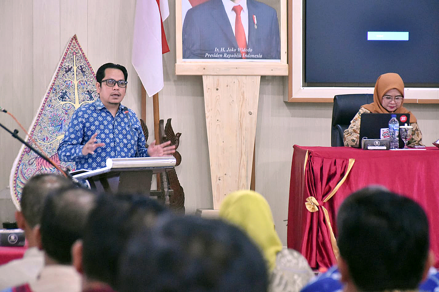 DIPERTEGAS: Direktorat Koordinasi dan Supervisi Wilayah III KPK saat melakukan koordinasi pencegahan korupsi di Gedung Riptaloka kemarin. (INTAN MAYLANI SABRINA/RADAR KUDUS)  &nbsp;