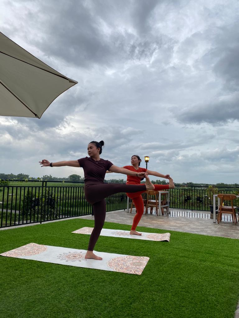 salah satu gerakan dalam olahraga yoga (istimewa)