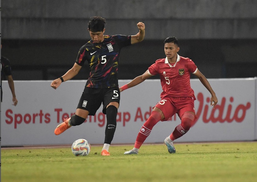 BERBAKAT : Krisna Sulistia Budianto saat mengikuti program Garuda Select di tahun 2020 &ndash; 2022. (INSTAGRAM KRISNA JOHN UNTUK RADAR KUDUS)