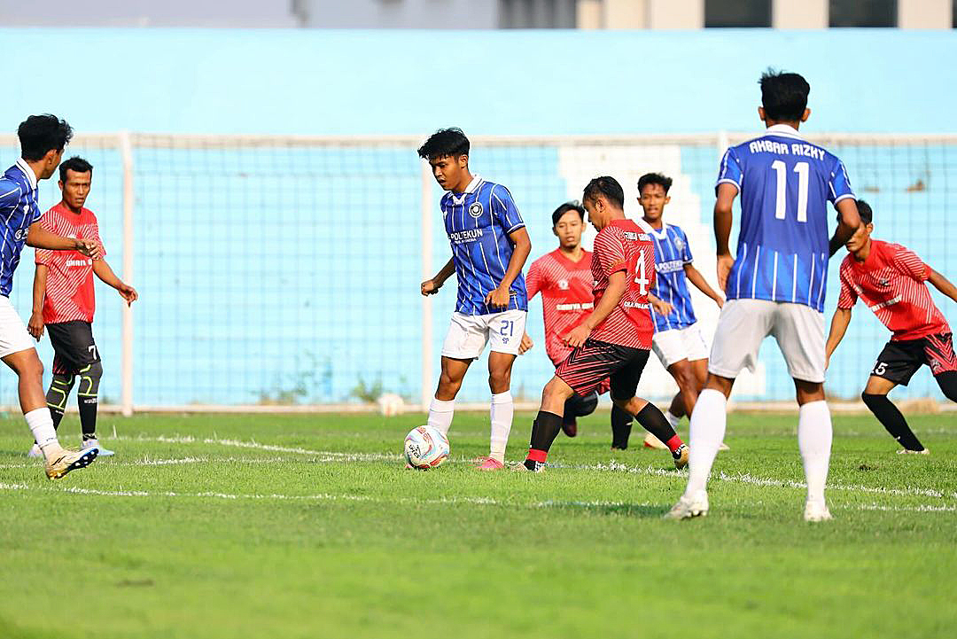 DILUMAT: Laga uji coba Persiku vs Cranggang FC berakhir kemenangan 21-0 untuk Persiku. (PERSIKU KUDUS UNTUK RADAR KUDUS)
