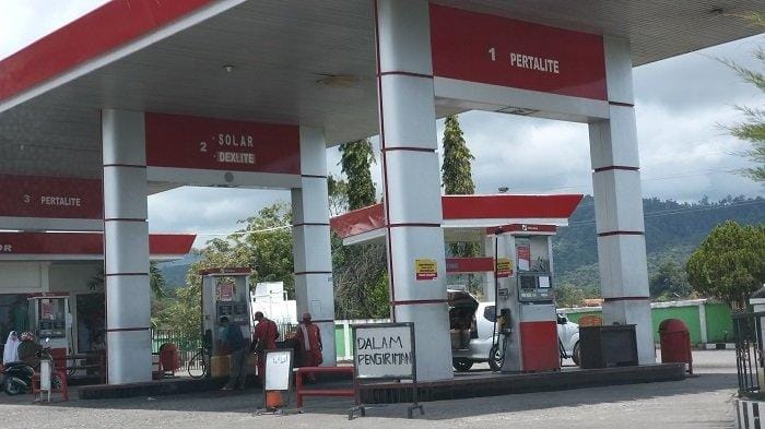 KOSONG: BBM bersubidi jenis Pertalite di SPBU Sukolilo belum tersedia kemarin. TANGKAPAN LAYAR FB/RADARPATI.ID