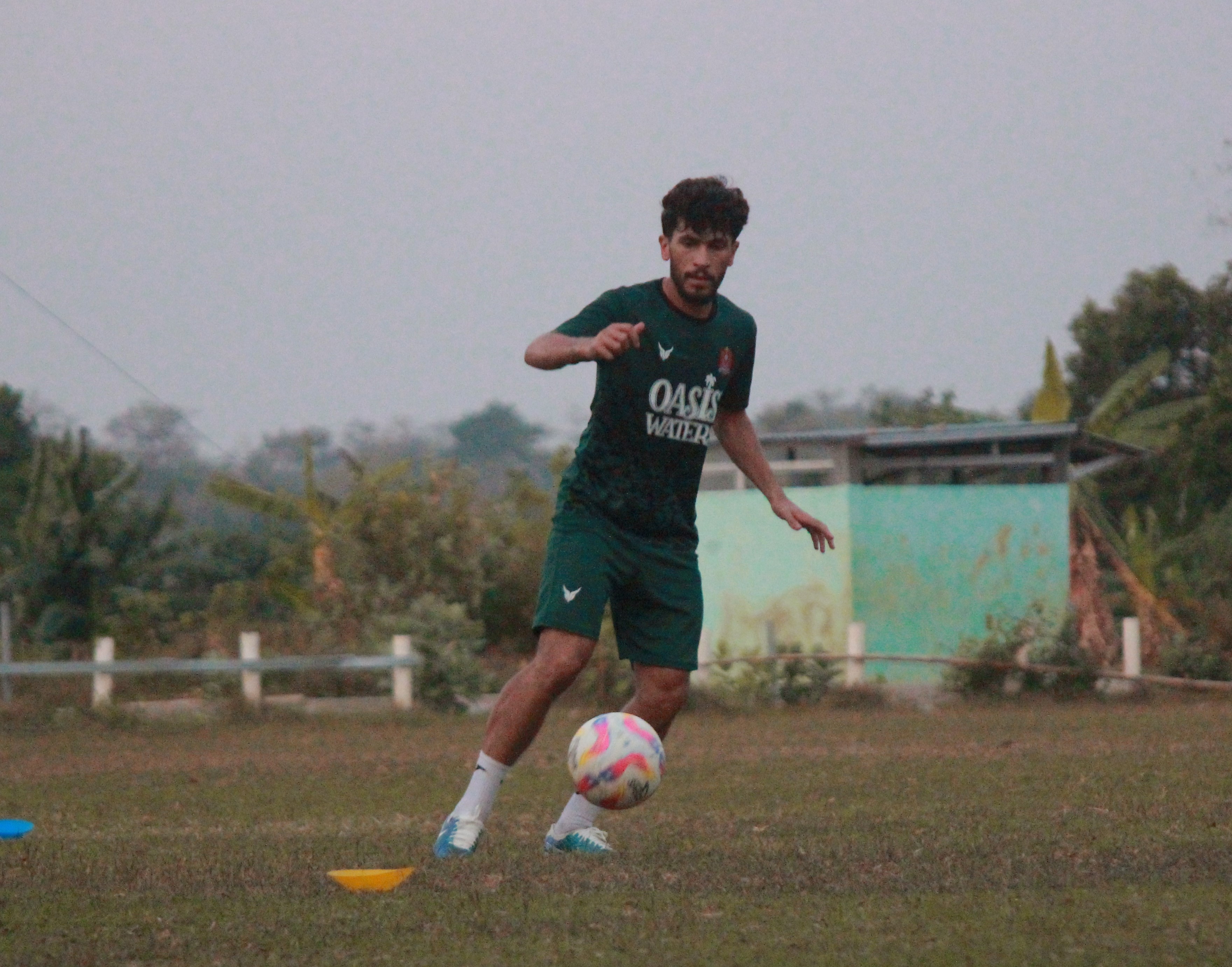 Rahmatsho Rahmatzoda, salah satu legiun asing Persijap Jepara saat berlatih. MOH. NUR SYAHRI MUHARROM/RADARPATI.ID