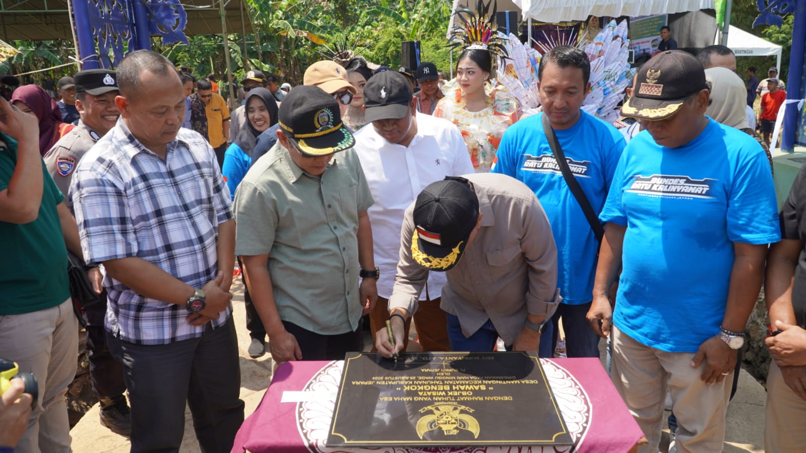 INOVASI: Pj Bupati Jepara Edy Supriyanta bersama Forkipimda Jepara meresmikan objek wisata Sawah Bengkok Mantingan belum lama ini. DISKOMINFO JEPARA UNTUK RADARPATI.ID