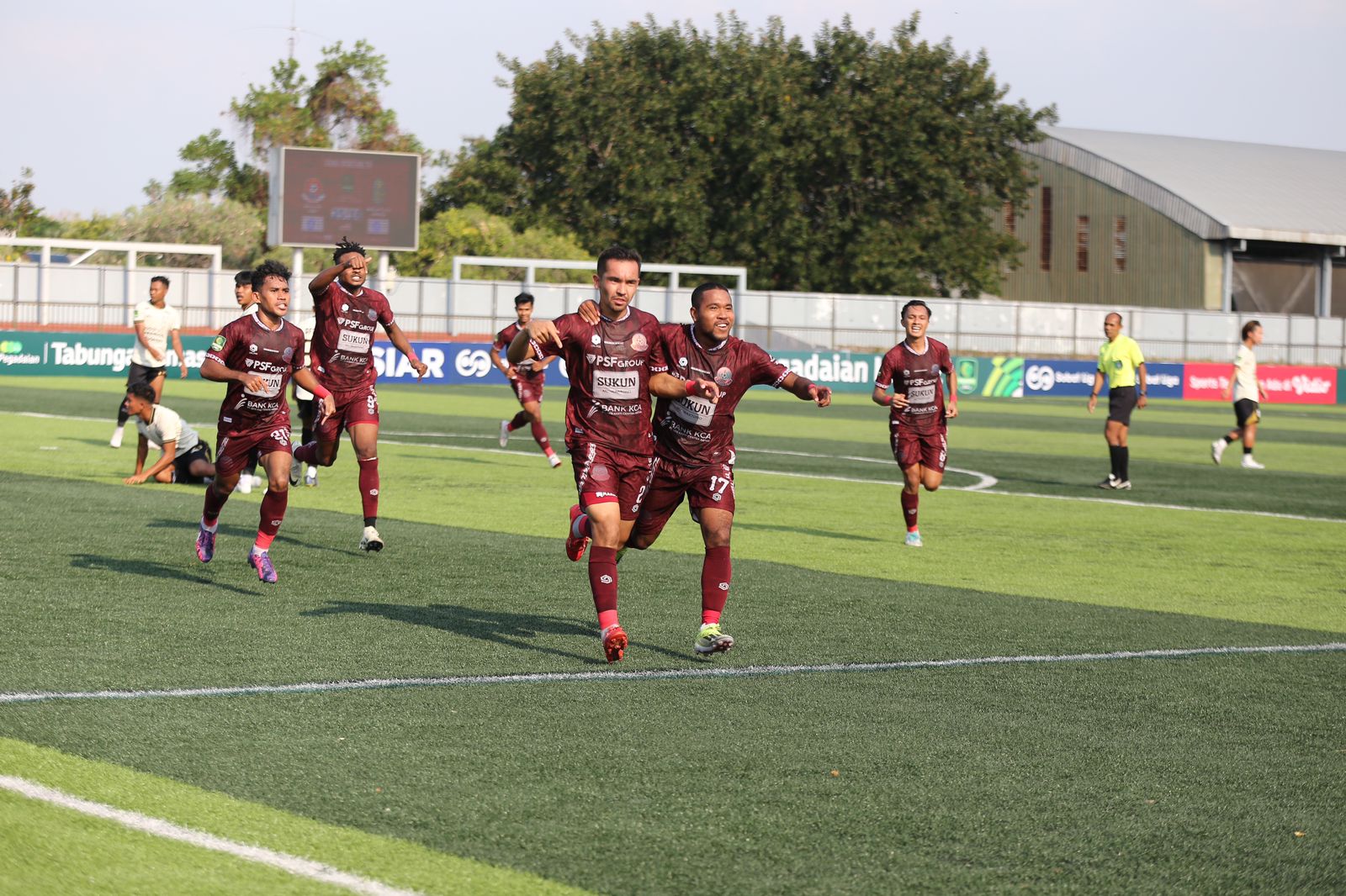 NGEYEL : Mirkomil Lokaev mencetak gol di babak pertama membawa Persipa Pati unggul sementara. (PERSIPA PATI UNTUK RADAR KUDUS)