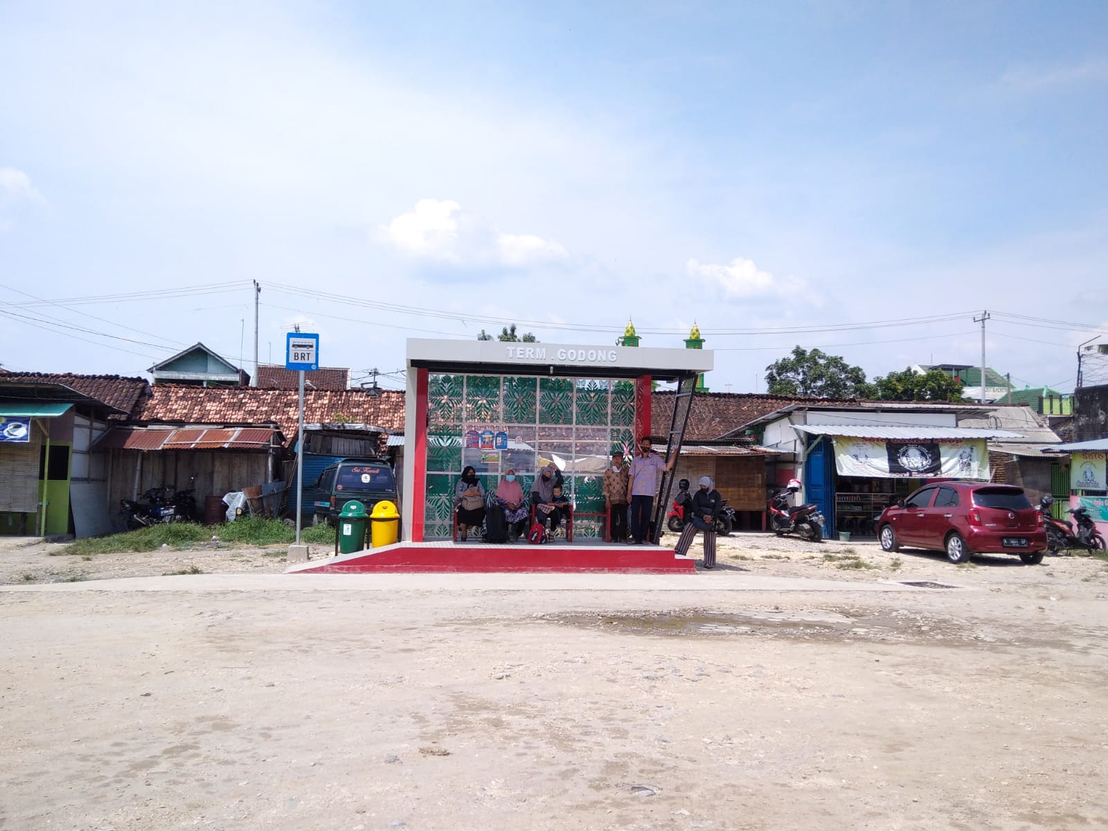 KONDISI FISIK: Kondisi Terminal Godong tipe C yang tak layak. INTAN MAYLANI SABRINA/RADARPATI.ID