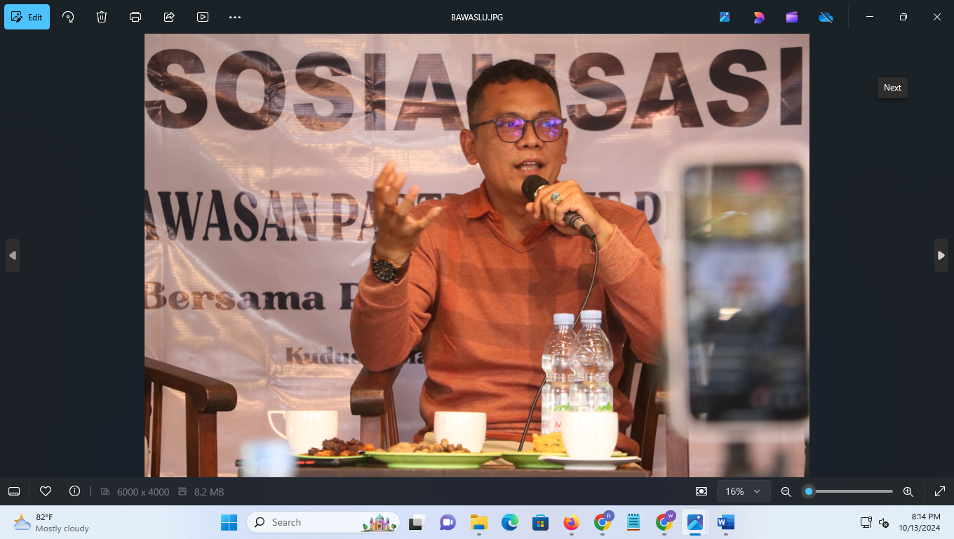 Wahibul Minan, ketua Bawaslu Kudus. (DONNY SETYAWAN/RadarPati.ID)