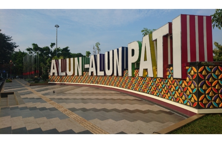 Alun-Alun Simpanglima Pati juga butuh tambahan fasilitas seperti wifi corner untuk menambah kenyamanan masyarakat saat nongkrong. ACHMAD ULIL ALBAB/RADARPATI.ID