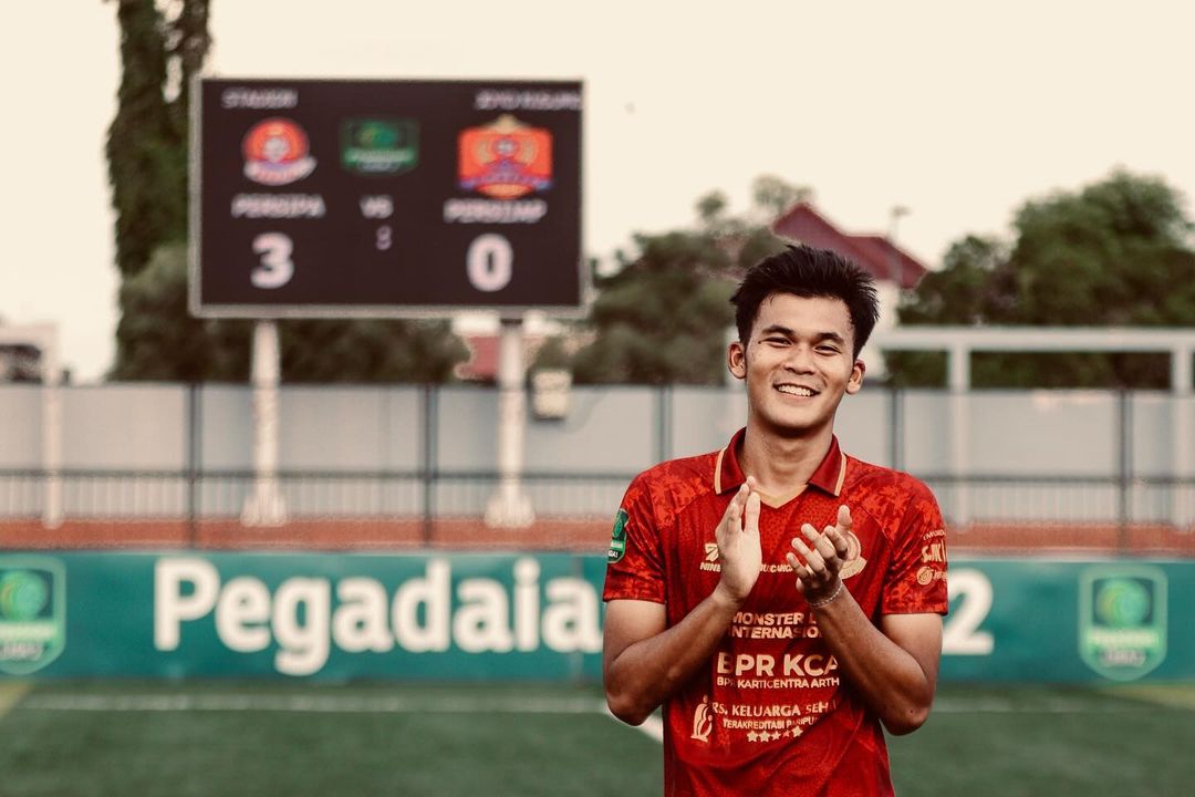 CARI KETAJAMAN: Eks Pemain Timnas Indonesia U-19, Sutan Zico saat berseragam Persipa Pati. (INSTAGRAM SUTAN ZICO)  &nbsp;