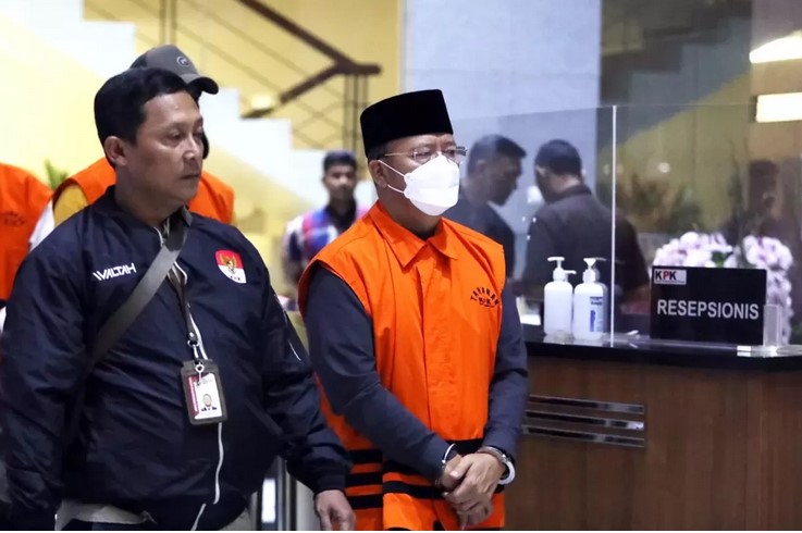 DITANGKAP: Gubernur Bengkulu Rohidin Mersyah ditetapkan sebagai tersangka kasus dugaan pemerasan dan penerimaan gratifikasi di lingkungan Pemerintah Provinsi (Pemprov) Bengkulu.