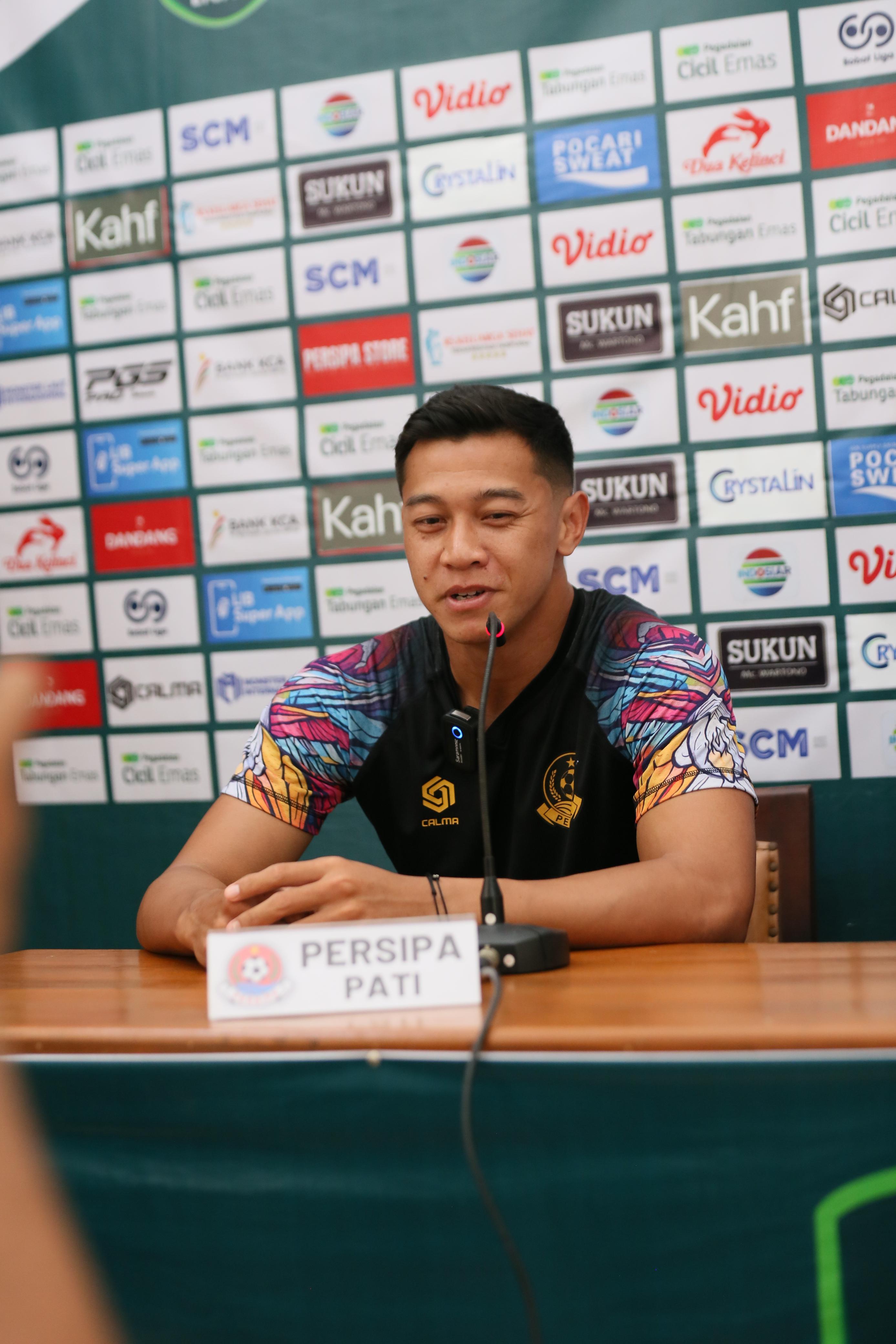 M Sabillah, bek tengah Persipa Pati saat memberikan keterangan sebelum pertandingan melawan Persipal Palu. (DOK PERSIPA)