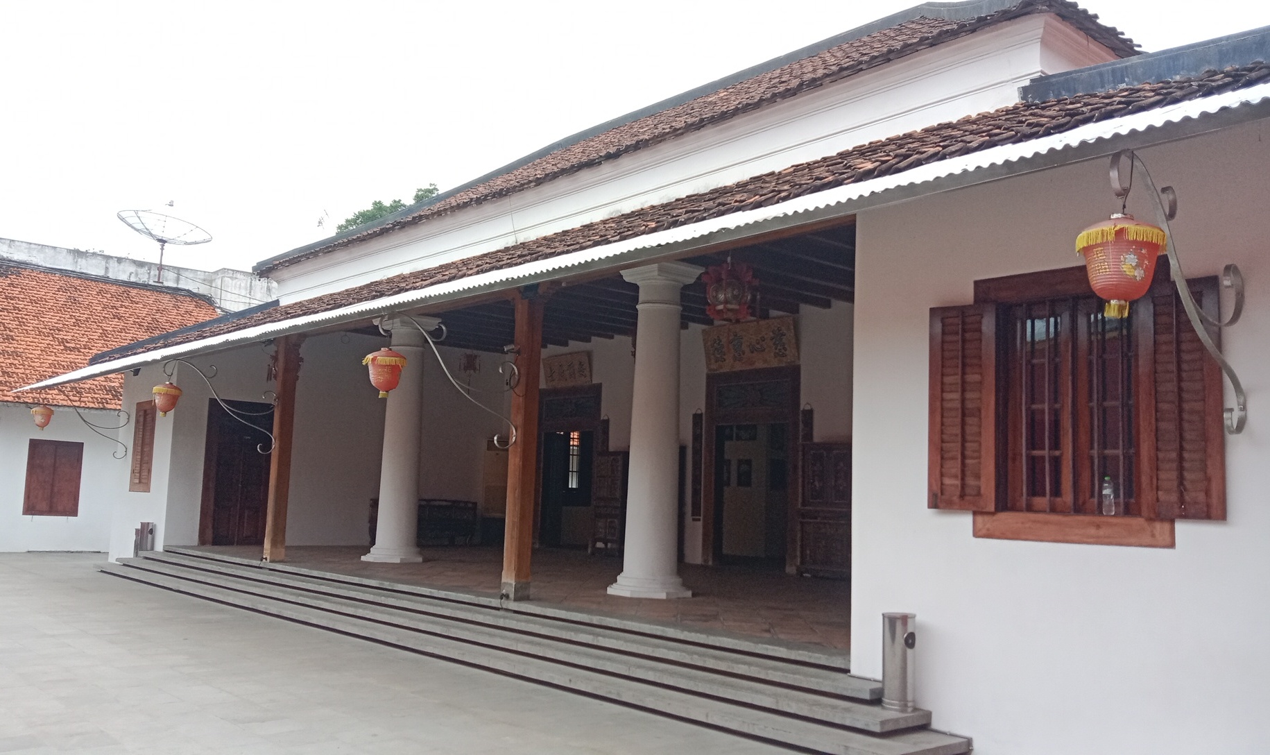 RUMAH : Rumah Merah Lasem dulunya sempat menjadi sarang burung walet. Sekarang, sudah berkembang menjadi penginapan, restoran, hingga rumah pengrajin batik.