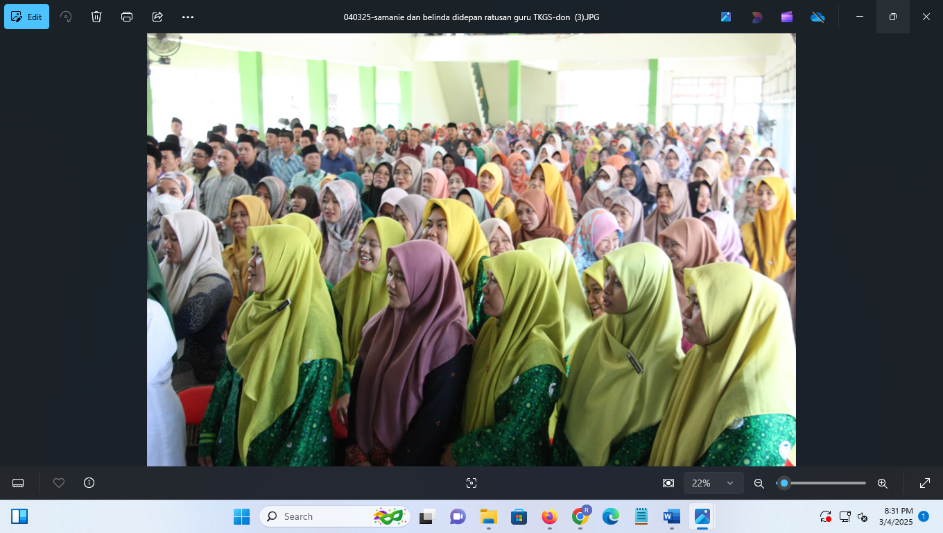 GURU SEJAHTERA: Sejumlah guru swasta saat dikumpulkan di aula Gedung Muslimat NU Desa Loram Kulon beberapa waktu lalu.  (DONNY SETYAWAN/RADAR PATI)