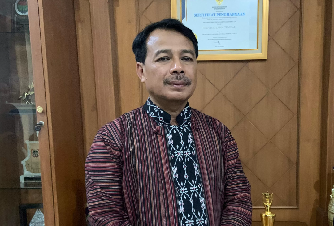 Kepala Disnakertrans Jateng Ahmad Aziz (Khafifah Arini Putri/RadarPati.ID)