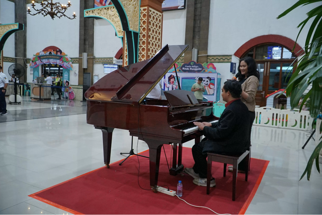 Pertunjukan musik klasik akan menyambut pemudik di Stasiun Tawang (RadarSemarang.Id/RadarPati.id)
