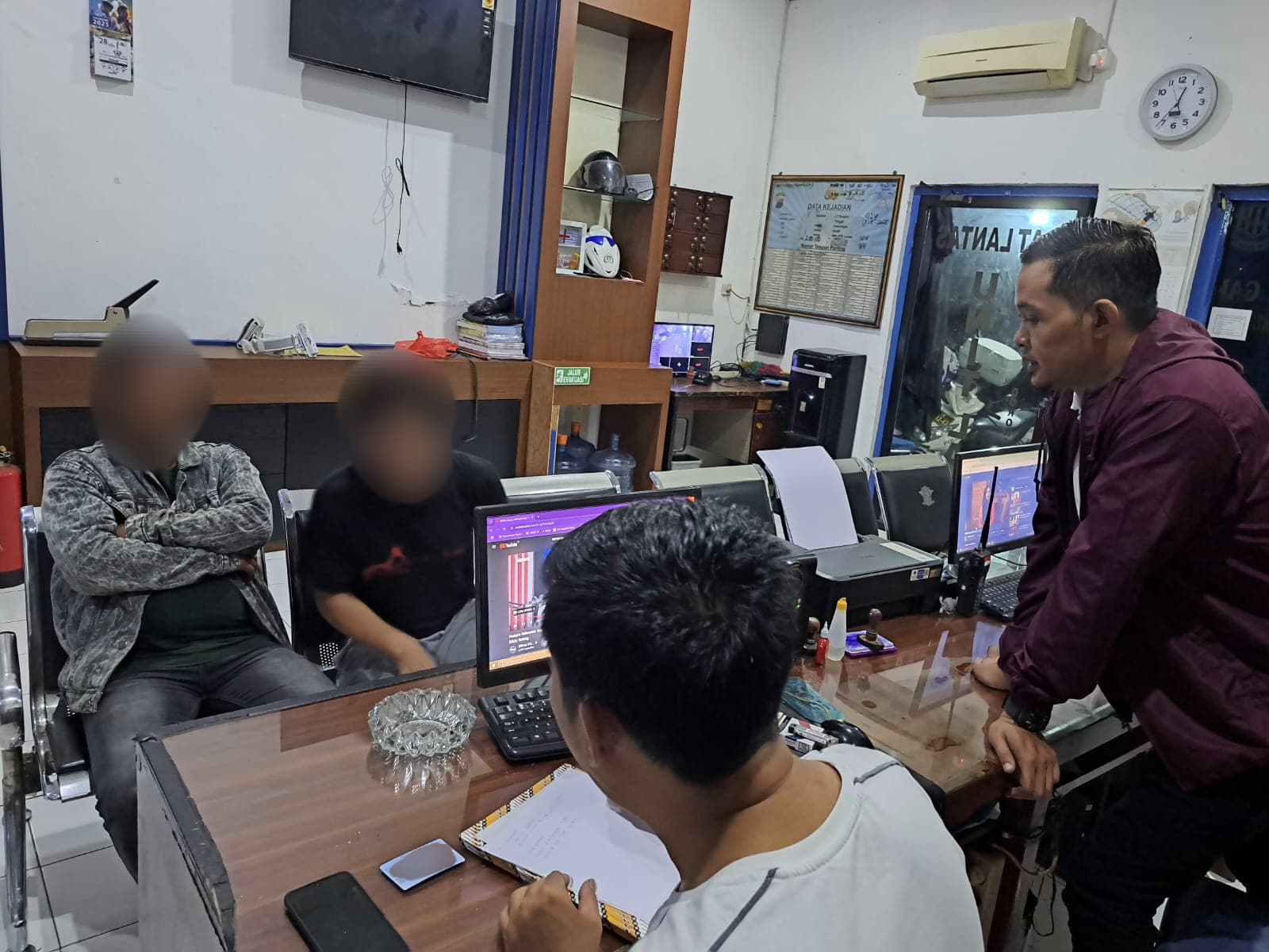 DIBEKUK: Polisi mengamankan praktik premanisme yang meresahkan masyarakat.
