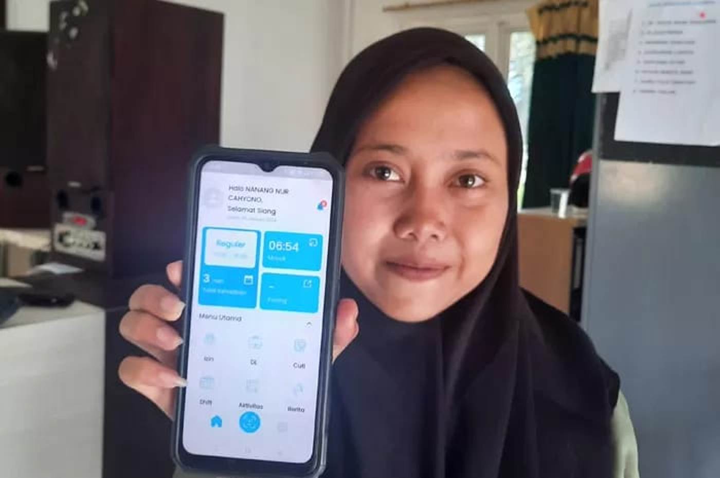 Baru-baru ini terungkap seribuan ASN Pemkab Grobogan kedapatan memakai foto dan fake GPS dalam presensi online.